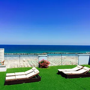 Appart hôtel Frontemare, Rimini